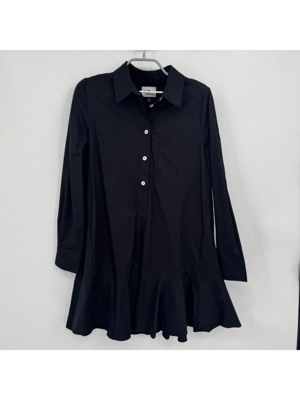 Pomander Place By Tuckernuck Black Crepe Callahan Shirt Dress size S Ruffle Hem